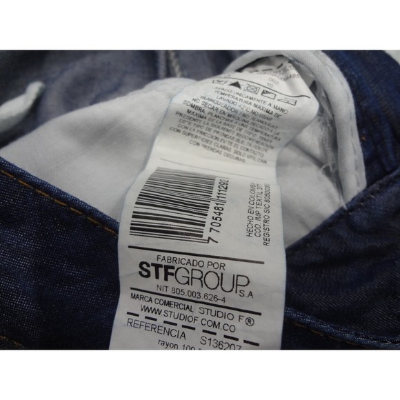 Wide Legged Soft Jeans by Studio F Size 10 - Picture 4 of 8